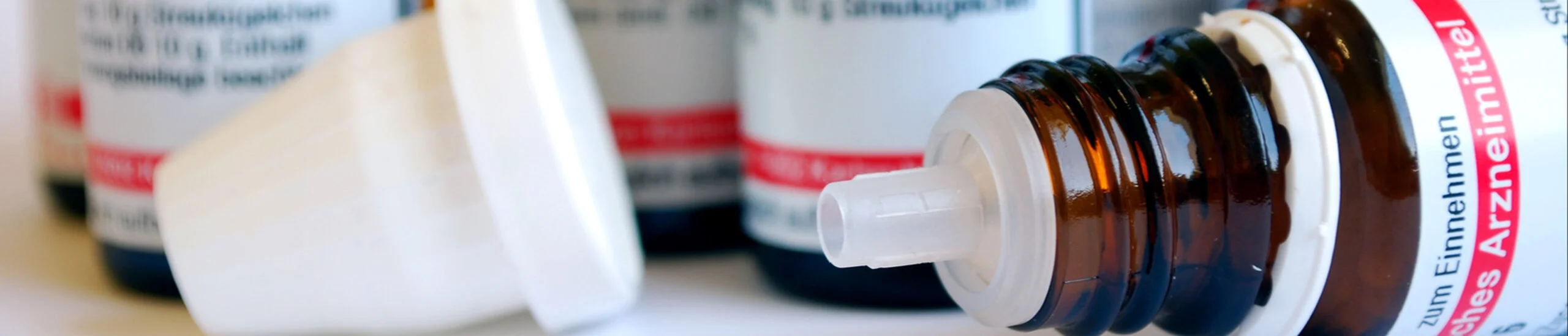 Homöopathische Arzneimittelflasche 